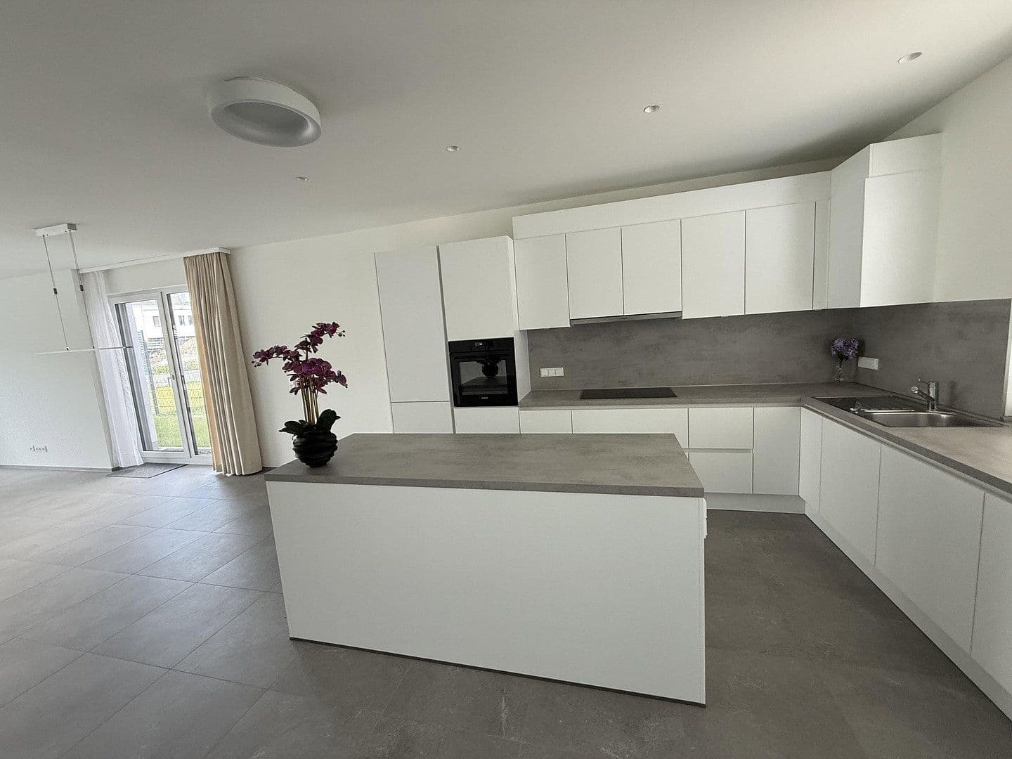 Pronájem domu 185 m², pozemek 260 m², An der Riedhohl 19, Bad Homburg vor der Höhe, Hessen Pronájem domu 185 m², pozemek 260 m², An der Riedhohl 19, Bad Homburg vor der Höhe, Hessen
