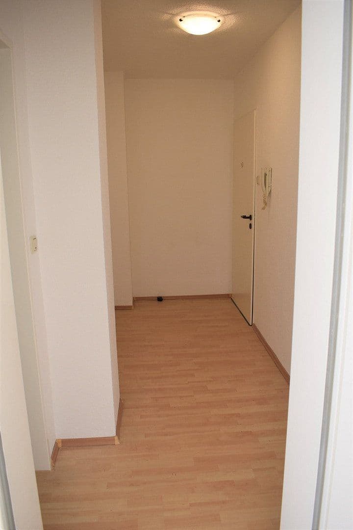 Pronájem bytu 1+1 40 m², Schiersteiner Straße, Wiesbaden, Hessen Pronájem bytu 1+1 40 m², Schiersteiner Straße, Wiesbaden, Hessen
