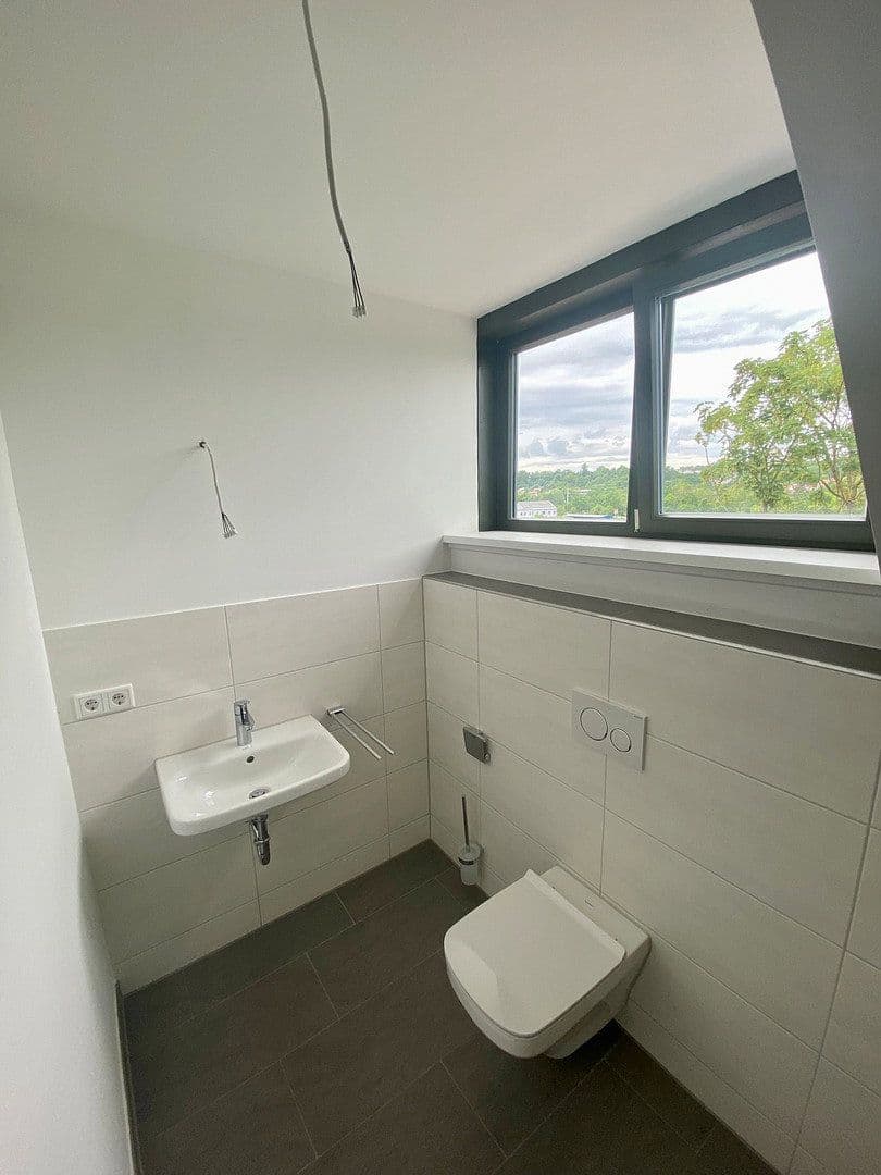 Pronájem bytu 3+1 97 m², Bamberger Straße 50a, Neustadt an der Aisch, Bavorsko Pronájem bytu 3+1 97 m², Bamberger Straße 50a, Neustadt an der Aisch, Bavorsko