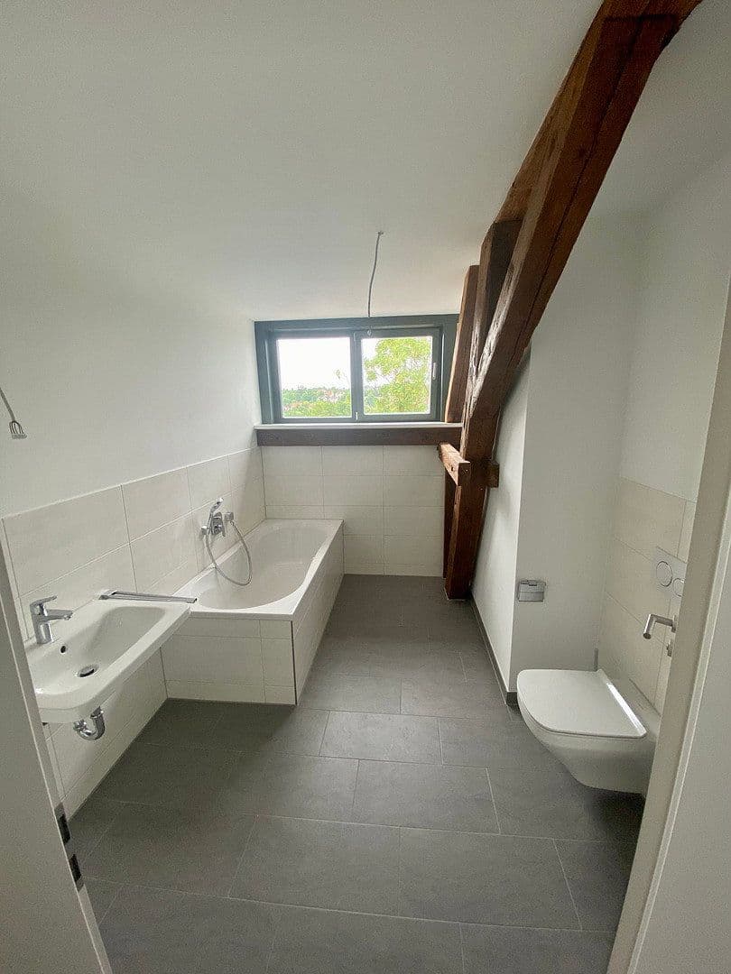 Pronájem bytu 3+1 97 m², Bamberger Straße 50a, Neustadt an der Aisch, Bavorsko Pronájem bytu 3+1 97 m², Bamberger Straße 50a, Neustadt an der Aisch, Bavorsko