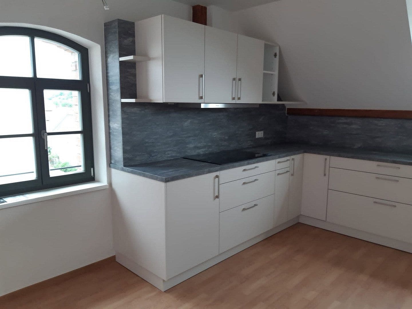 Pronájem bytu 3+1 97 m², Bamberger Straße 50a, Neustadt an der Aisch, Bavorsko Pronájem bytu 3+1 97 m², Bamberger Straße 50a, Neustadt an der Aisch, Bavorsko