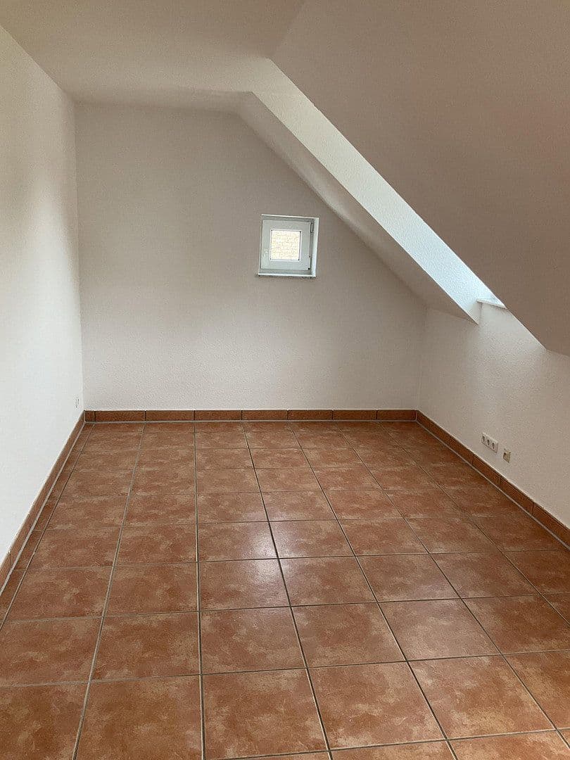 Pronájem bytu 2+1 64 m², Marie-Curie-Straße 12, Frechen, Severní Porýní-Vestfálsko Pronájem bytu 2+1 64 m², Marie-Curie-Straße 12, Frechen, Severní Porýní-Vestfálsko
