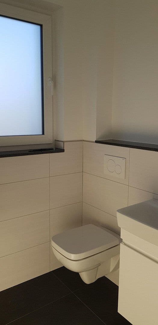 Pronájem bytu 3+1 90 m², Lannerstrasse 43, Ober-Olm, Porýní-Falc Pronájem bytu 3+1 90 m², Lannerstrasse 43, Ober-Olm, Porýní-Falc