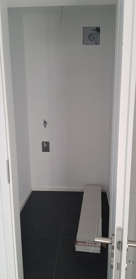 Pronájem bytu 3+1 90 m², Lannerstrasse 43, Ober-Olm, Porýní-Falc Pronájem bytu 3+1 90 m², Lannerstrasse 43, Ober-Olm, Porýní-Falc