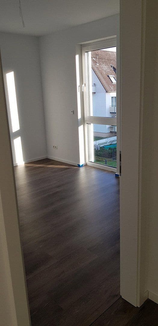 Pronájem bytu 3+1 90 m², Lannerstrasse 43, Ober-Olm, Porýní-Falc Pronájem bytu 3+1 90 m², Lannerstrasse 43, Ober-Olm, Porýní-Falc