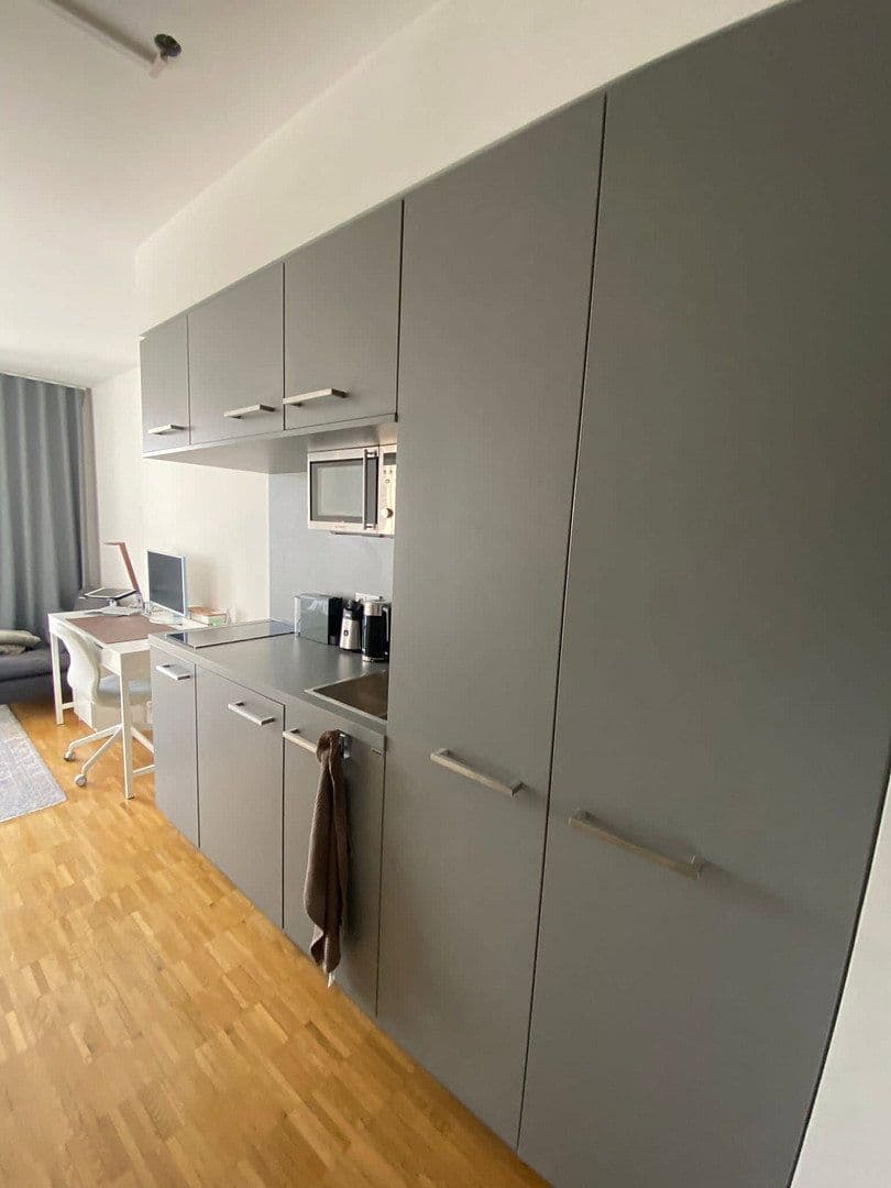 Pronájem bytu 1+1 17 m², München-Pasing, Bavorsko Pronájem bytu 1+1 17 m², München-Pasing, Bavorsko