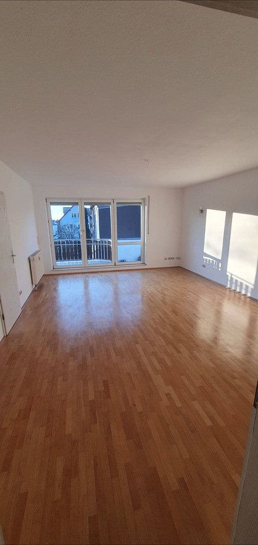 Pronájem bytu 3+1 90 m², Kelkheim (Taunus), Hessen Pronájem bytu 3+1 90 m², Kelkheim (Taunus), Hessen
