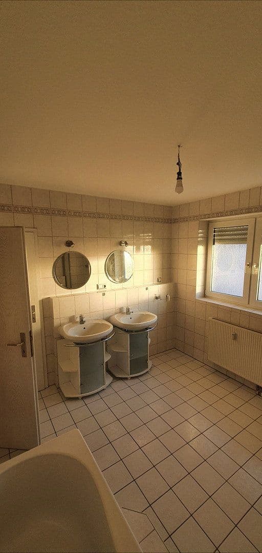 Pronájem bytu 3+1 90 m², Kelkheim (Taunus), Hessen Pronájem bytu 3+1 90 m², Kelkheim (Taunus), Hessen