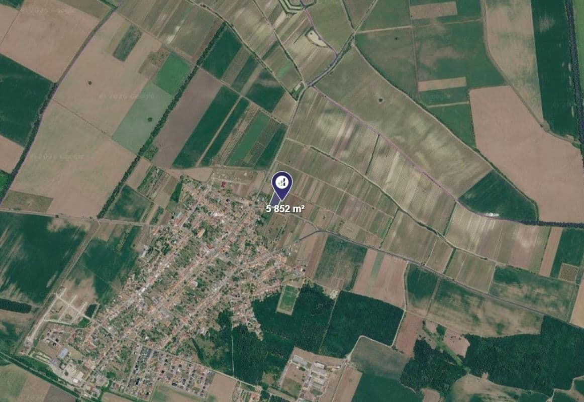 Prodej pozemku 3.901 m², Březí, Jihomoravský kraj Prodej pozemku 3.901 m², Březí, Jihomoravský kraj