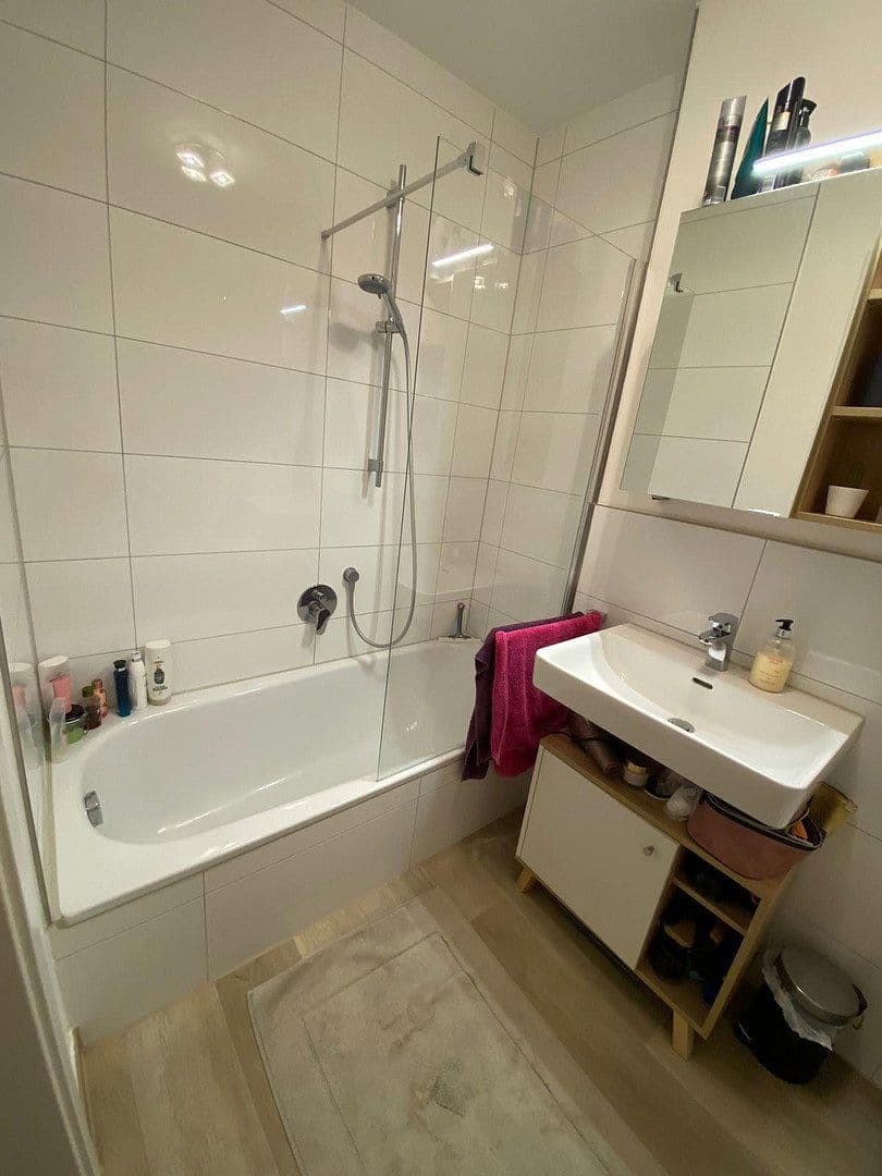 Pronájem bytu 2+1 52 m², Luitpoldstr. 78, Landshut, Nikola, Bavorsko Pronájem bytu 2+1 52 m², Luitpoldstr. 78, Landshut, Nikola, Bavorsko
