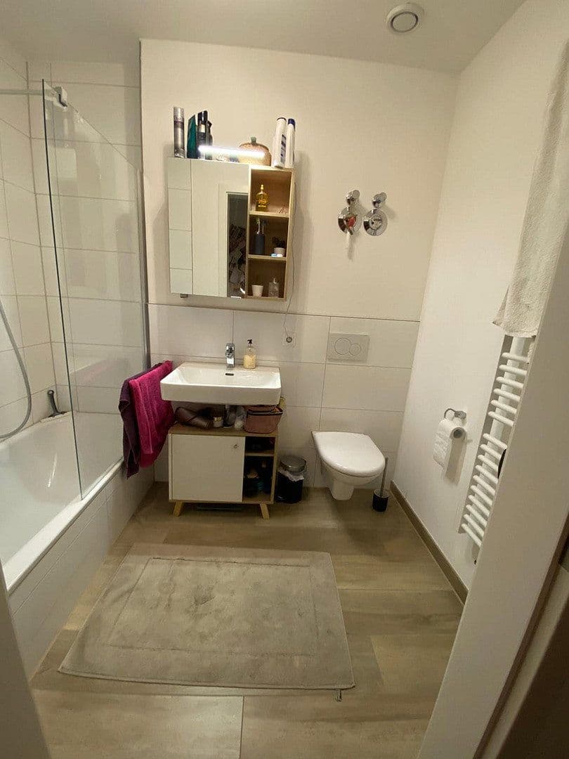 Pronájem bytu 2+1 52 m², Luitpoldstr. 78, Landshut, Nikola, Bavorsko Pronájem bytu 2+1 52 m², Luitpoldstr. 78, Landshut, Nikola, Bavorsko