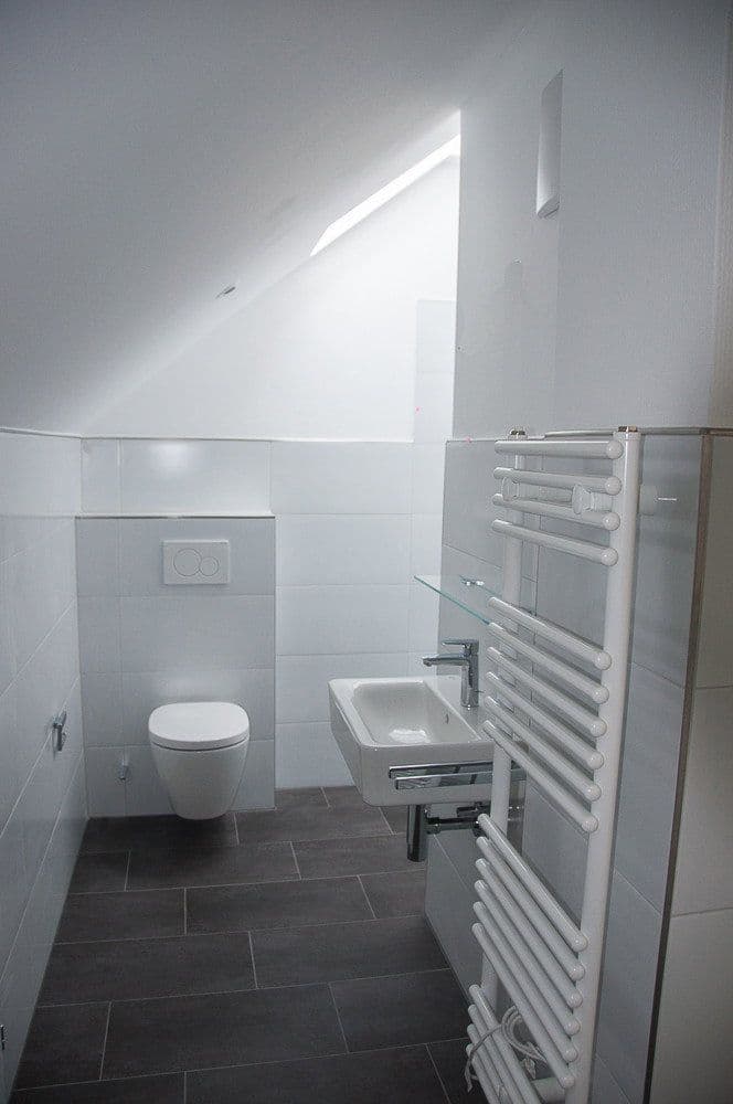 Pronájem bytu 5+1 170 m², Niederkassel, Severní Porýní-Vestfálsko Pronájem bytu 5+1 170 m², Niederkassel, Severní Porýní-Vestfálsko