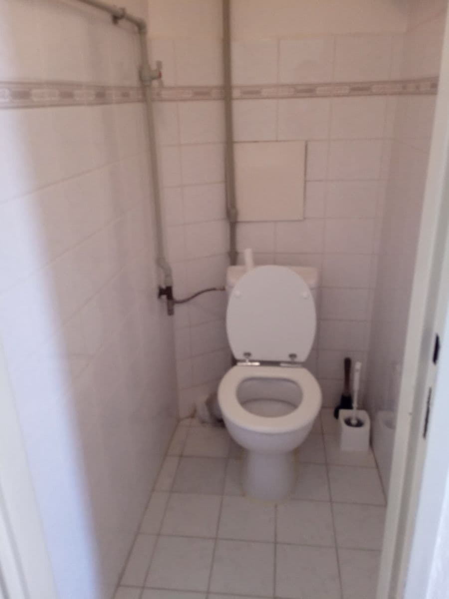 Pronájem bytu 2+1 60 m², Tovární, Jindřichův Hradec, Jihočeský kraj Pronájem bytu 2+1 60 m², Tovární, Jindřichův Hradec, Jihočeský kraj