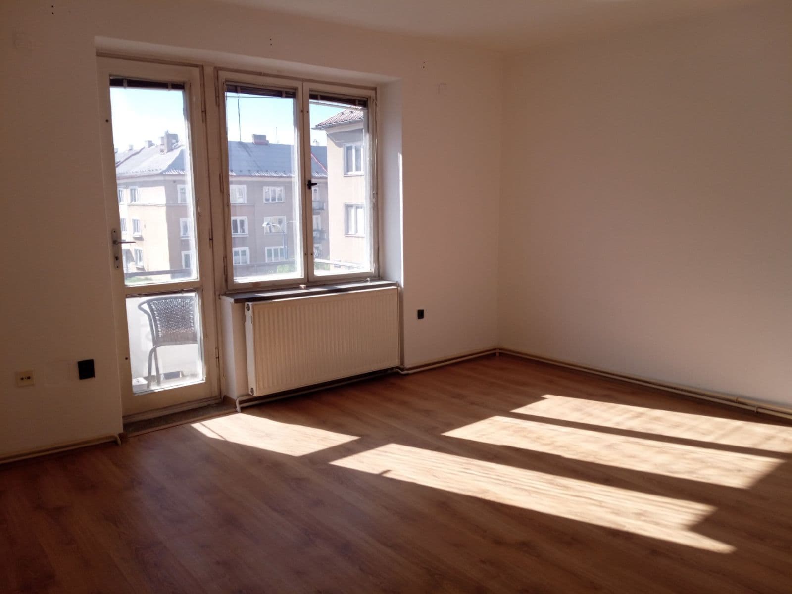 Pronájem bytu 2+1 60 m², Tovární, Jindřichův Hradec, Jihočeský kraj Pronájem bytu 2+1 60 m², Tovární, Jindřichův Hradec, Jihočeský kraj