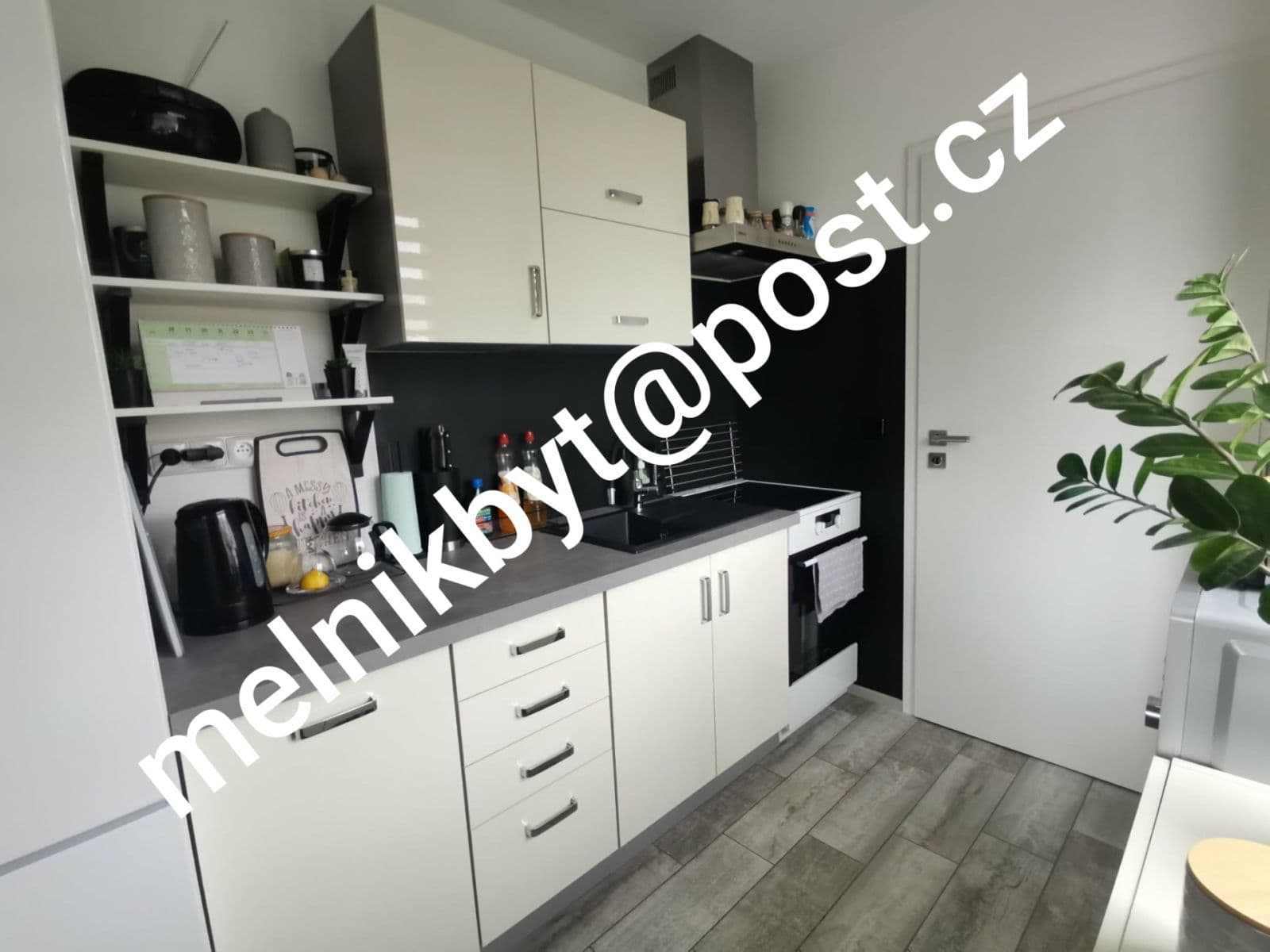 Prodej bytu 3+1 62 m², Kosmonautů, Mělník, Středočeský kraj Prodej bytu 3+1 62 m², Kosmonautů, Mělník, Středočeský kraj