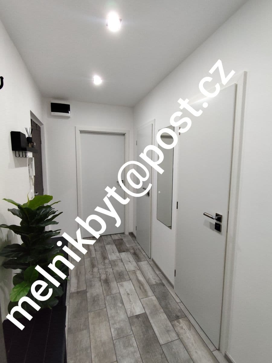 Prodej bytu 3+1 62 m², Kosmonautů, Mělník, Středočeský kraj Prodej bytu 3+1 62 m², Kosmonautů, Mělník, Středočeský kraj