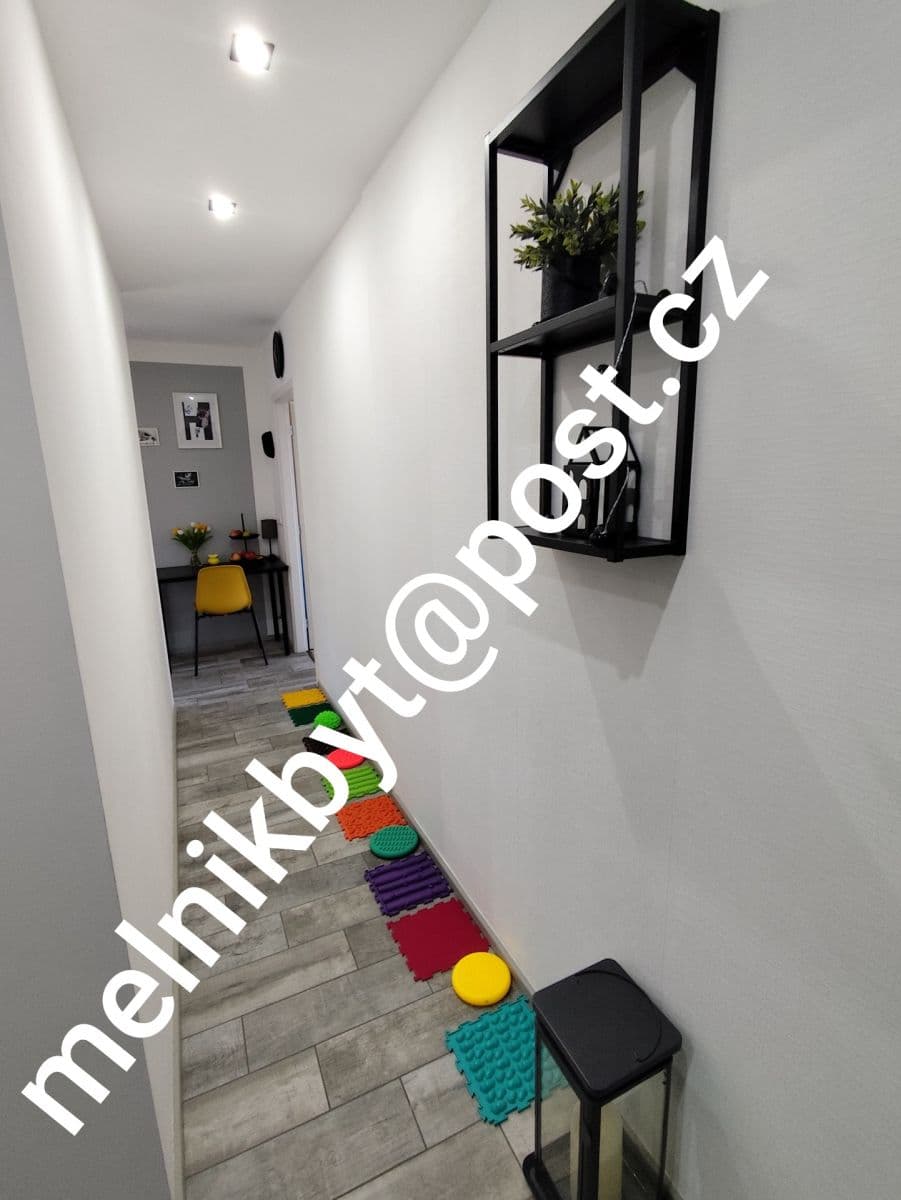 Prodej bytu 3+1 62 m², Kosmonautů, Mělník, Středočeský kraj Prodej bytu 3+1 62 m², Kosmonautů, Mělník, Středočeský kraj