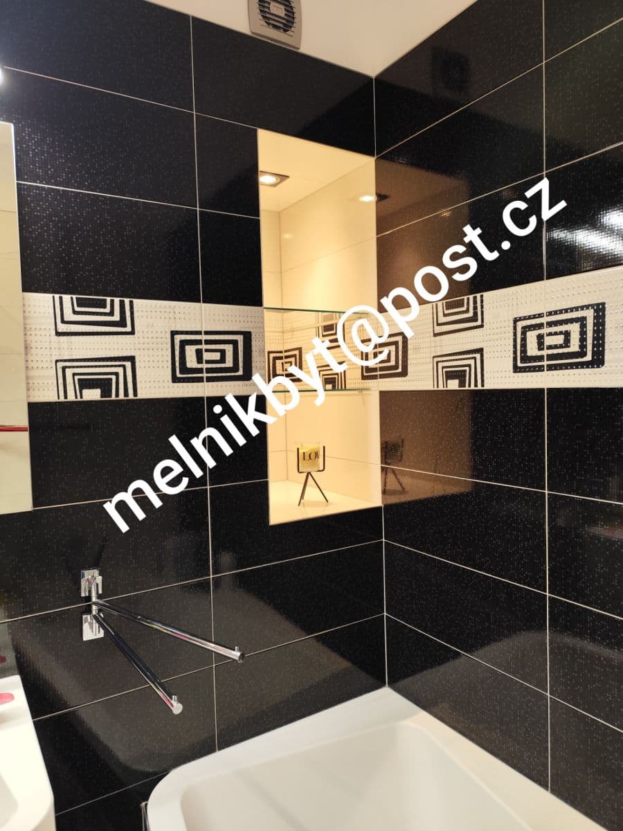 Prodej bytu 3+1 62 m², Kosmonautů, Mělník, Středočeský kraj Prodej bytu 3+1 62 m², Kosmonautů, Mělník, Středočeský kraj