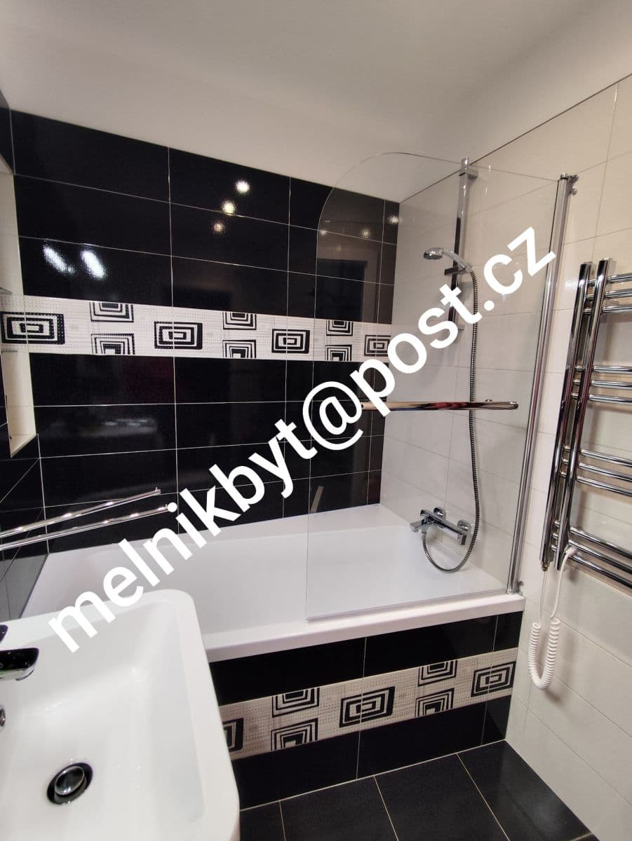 Prodej bytu 3+1 62 m², Kosmonautů, Mělník, Středočeský kraj Prodej bytu 3+1 62 m², Kosmonautů, Mělník, Středočeský kraj