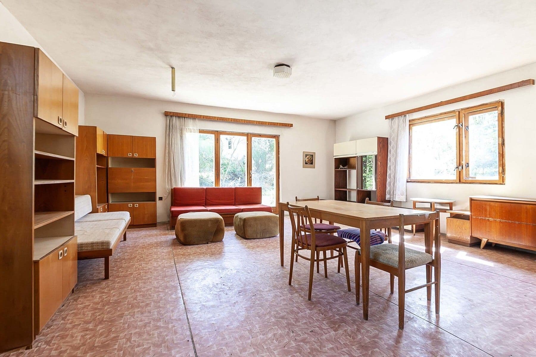 Prodej chaty, chalupy 130 m², pozemek 2.003 m², Skvrňov, Středočeský kraj Prodej chaty, chalupy 130 m², pozemek 2.003 m², Skvrňov, Středočeský kraj