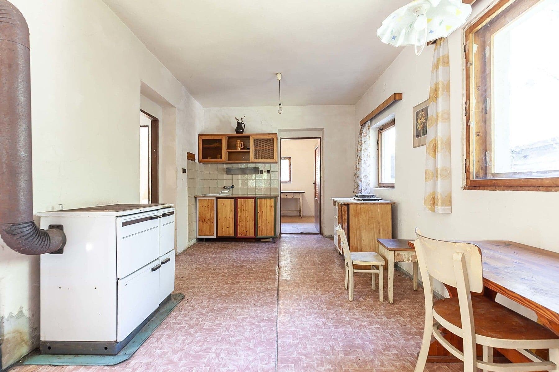 Prodej chaty, chalupy 130 m², pozemek 2.003 m², Skvrňov, Středočeský kraj Prodej chaty, chalupy 130 m², pozemek 2.003 m², Skvrňov, Středočeský kraj