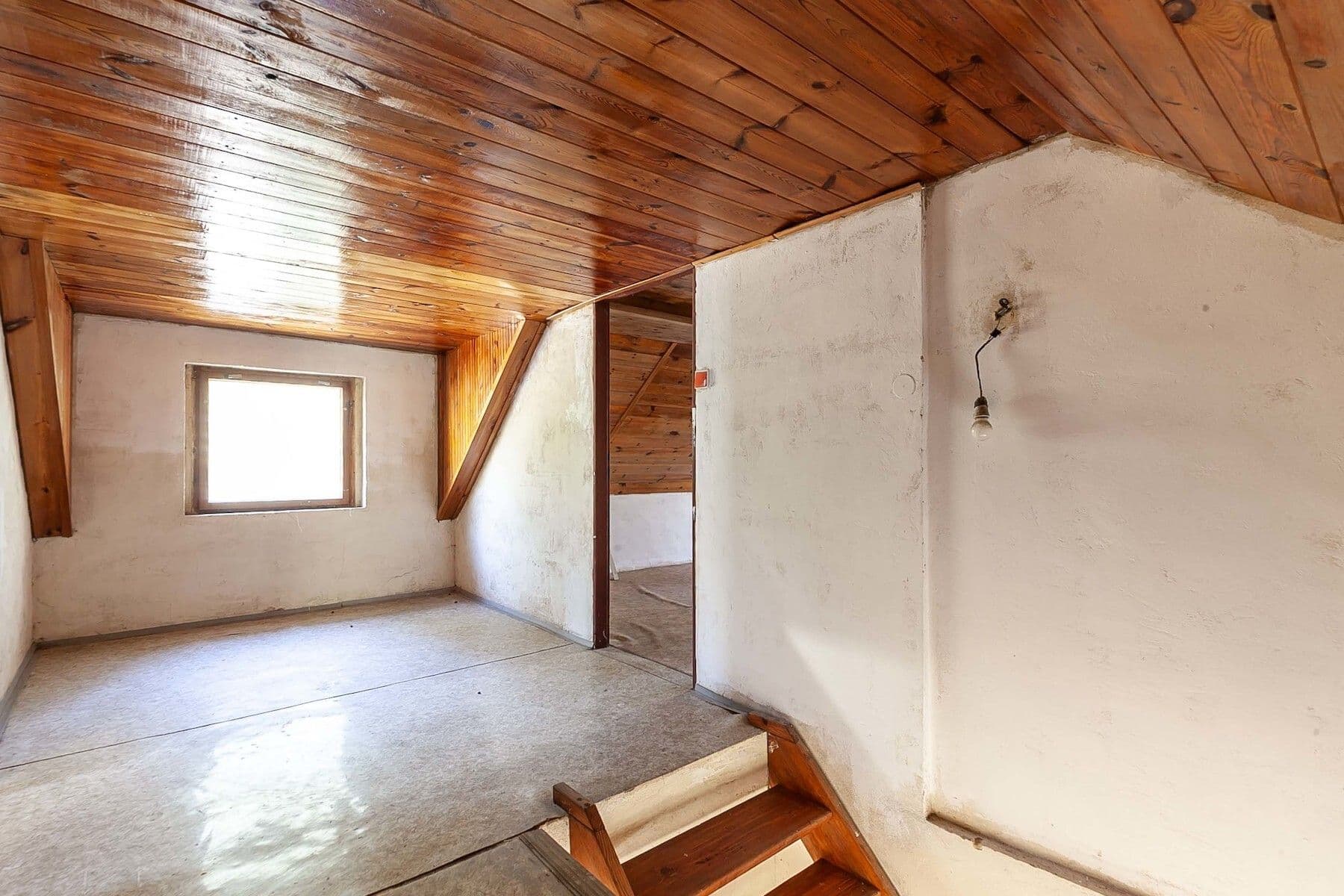 Prodej chaty, chalupy 130 m², pozemek 2.003 m², Skvrňov, Středočeský kraj Prodej chaty, chalupy 130 m², pozemek 2.003 m², Skvrňov, Středočeský kraj