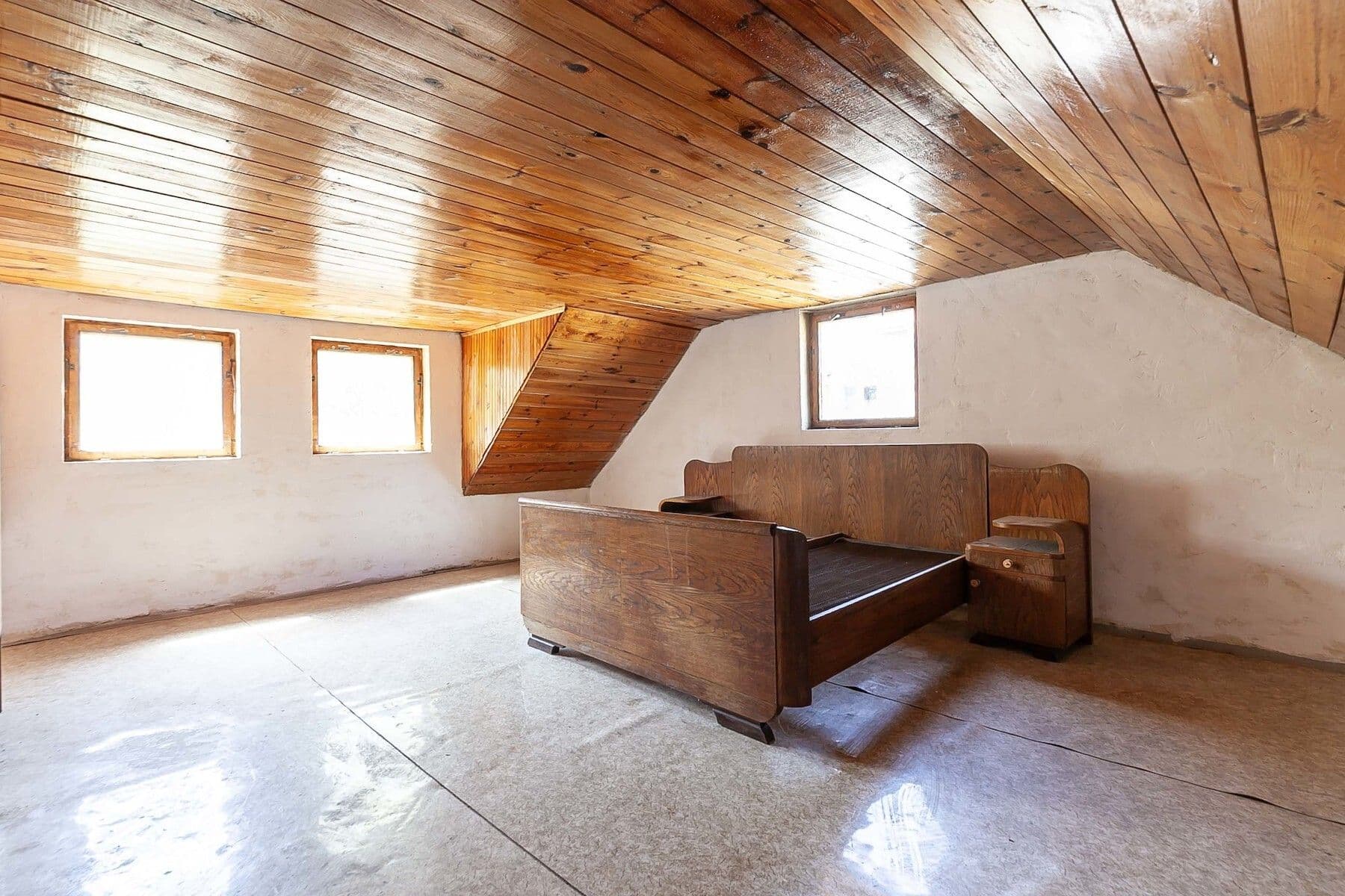 Prodej chaty, chalupy 130 m², pozemek 2.003 m², Skvrňov, Středočeský kraj Prodej chaty, chalupy 130 m², pozemek 2.003 m², Skvrňov, Středočeský kraj