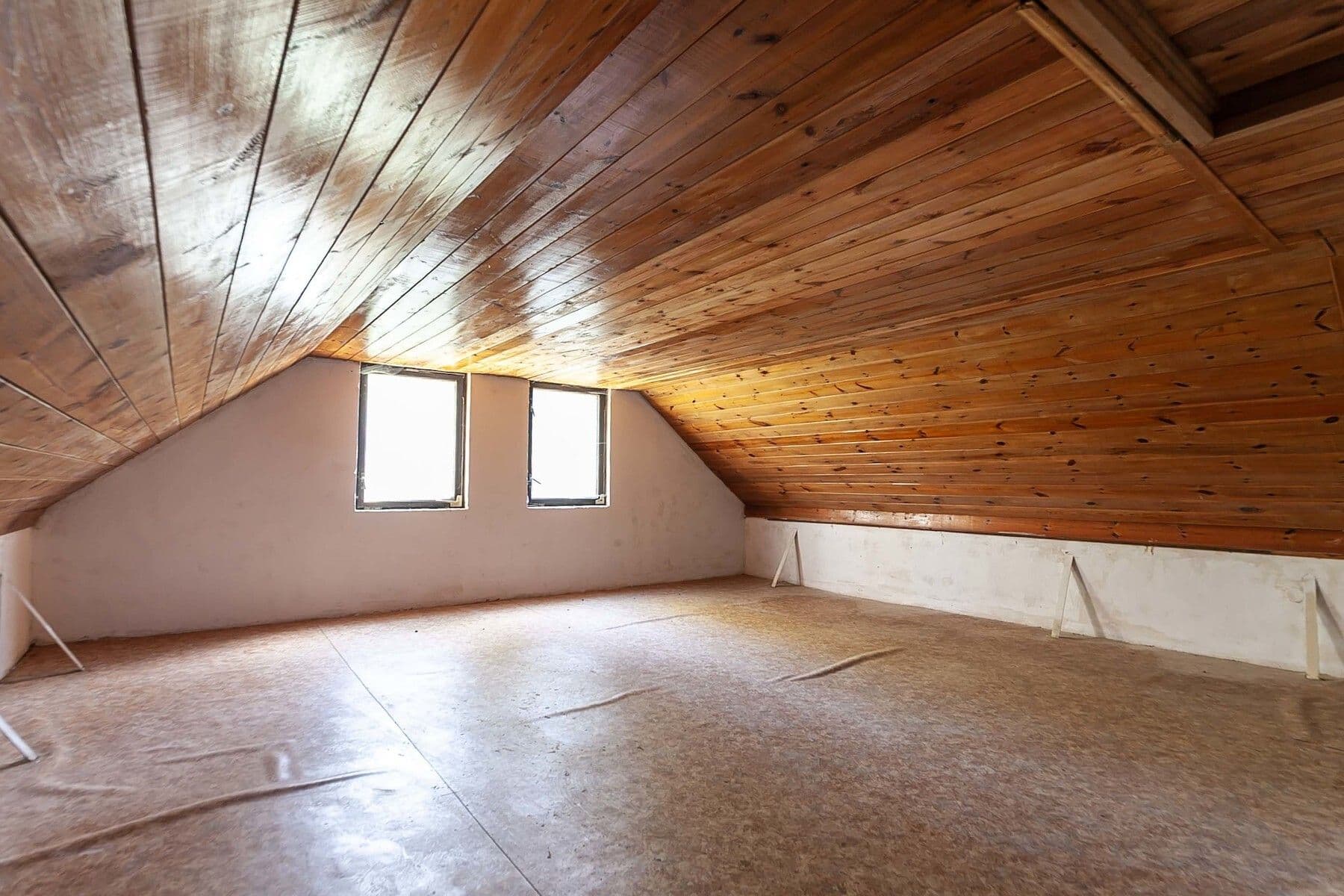 Prodej chaty, chalupy 130 m², pozemek 2.003 m², Skvrňov, Středočeský kraj Prodej chaty, chalupy 130 m², pozemek 2.003 m², Skvrňov, Středočeský kraj