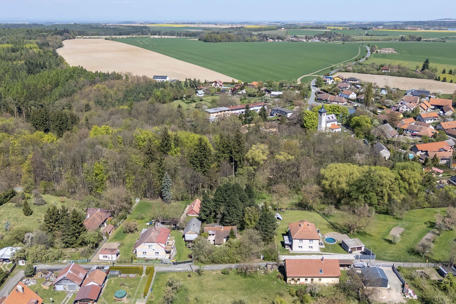 Prodej chaty, chalupy 130 m², pozemek 2.003 m², Skvrňov, Středočeský kraj Prodej chaty, chalupy 130 m², pozemek 2.003 m², Skvrňov, Středočeský kraj