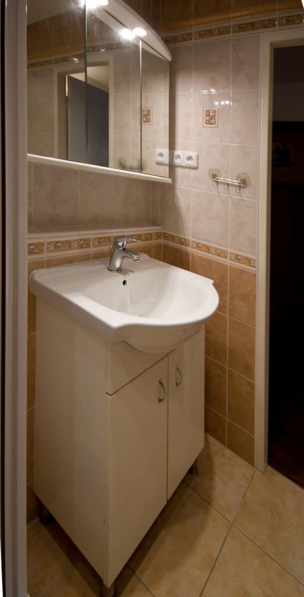 Pronájem bytu 2+kk 47 m², Ve Svahu, Praha, Praha Pronájem bytu 2+kk 47 m², Ve Svahu, Praha, Praha