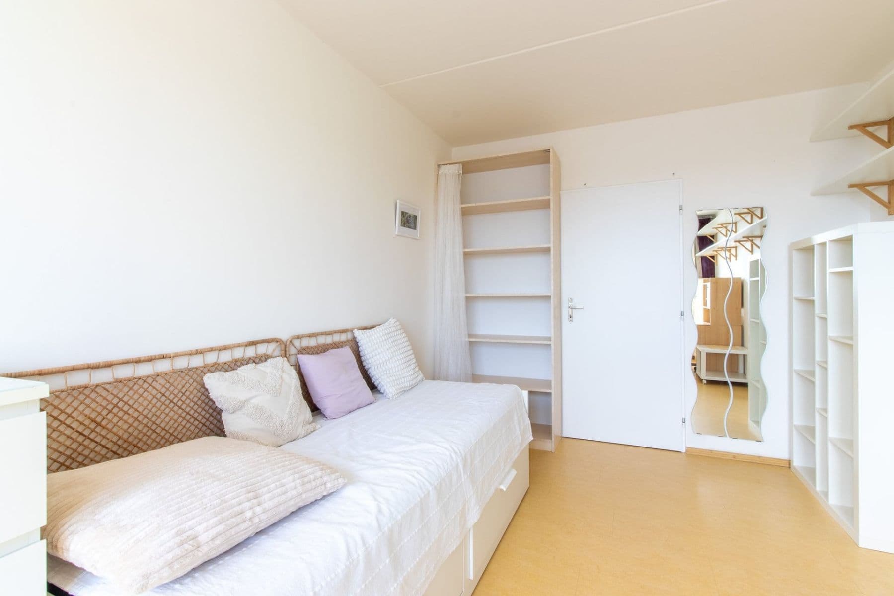 Pronájem bytu 2+kk 39 m², Bryksova, Praha, Praha Pronájem bytu 2+kk 39 m², Bryksova, Praha, Praha