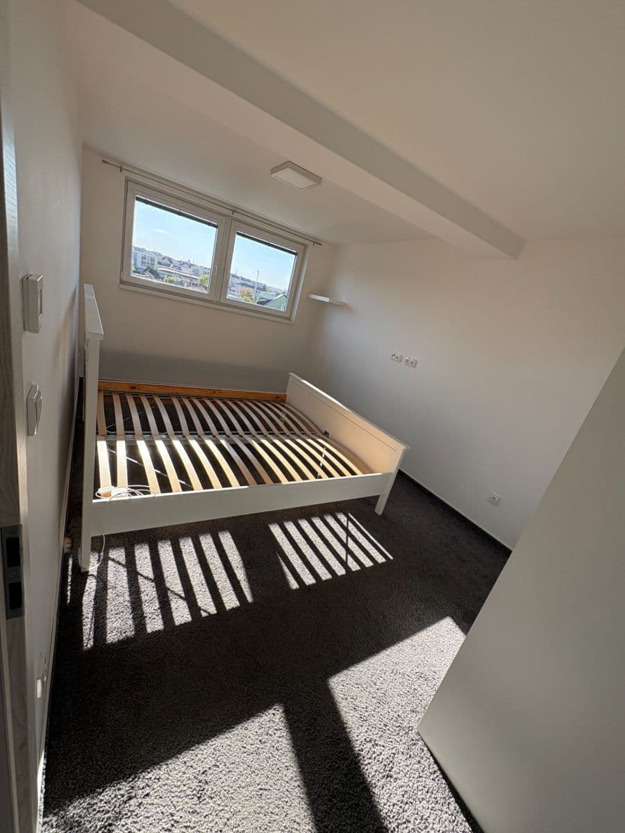 Pronájem bytu 2+kk 52 m², Dvorská, Olomouc, Olomoucký kraj Pronájem bytu 2+kk 52 m², Dvorská, Olomouc, Olomoucký kraj