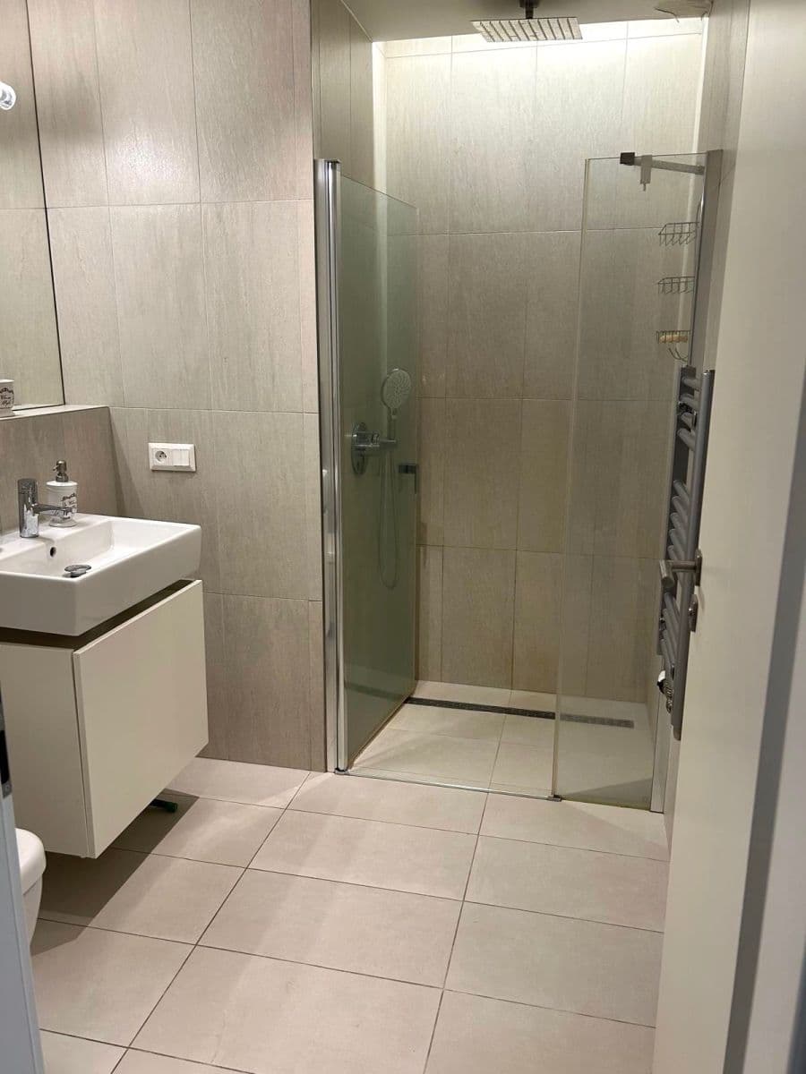 Pronájem bytu 1+kk 39 m², Altajská, Praha, Praha Pronájem bytu 1+kk 39 m², Altajská, Praha, Praha