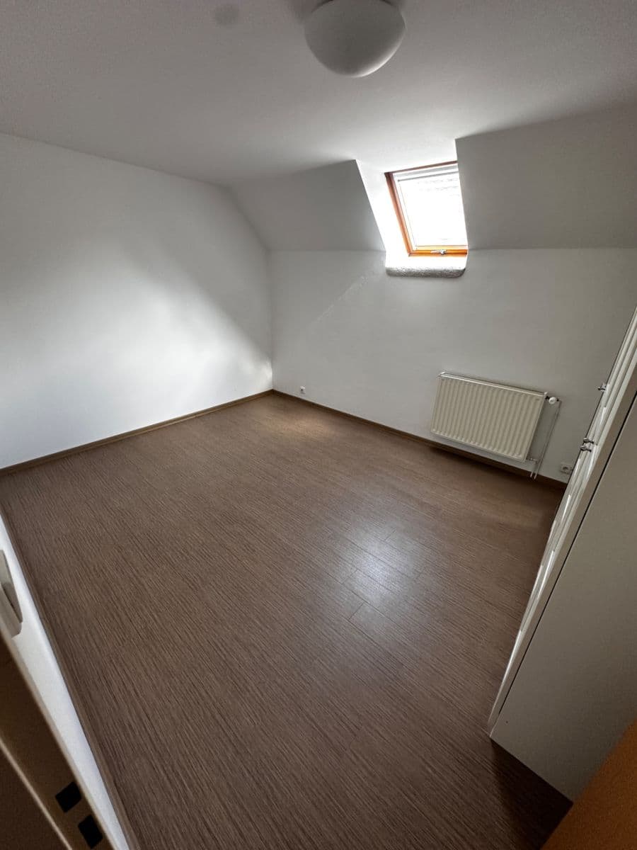 Pronájem domu 140 m², pozemek 160 m², Pištín, Jihočeský kraj Pronájem domu 140 m², pozemek 160 m², Pištín, Jihočeský kraj