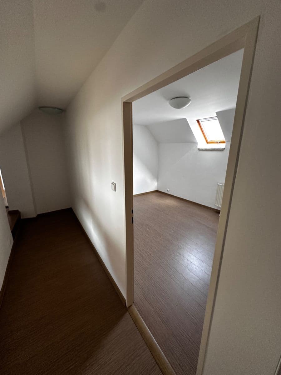 Pronájem domu 140 m², pozemek 160 m², Pištín, Jihočeský kraj Pronájem domu 140 m², pozemek 160 m², Pištín, Jihočeský kraj