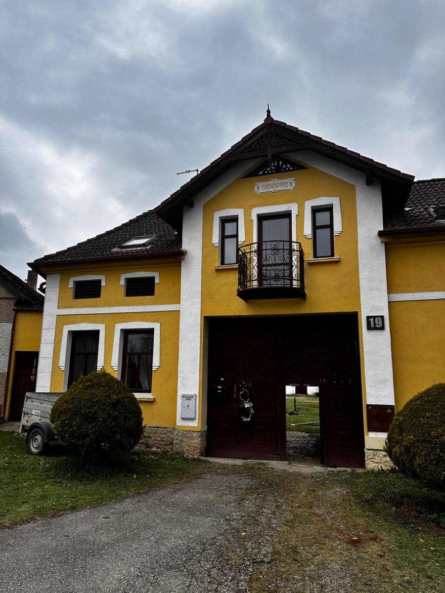 Pronájem domu 140 m², pozemek 160 m², Pištín, Jihočeský kraj Pronájem domu 140 m², pozemek 160 m², Pištín, Jihočeský kraj