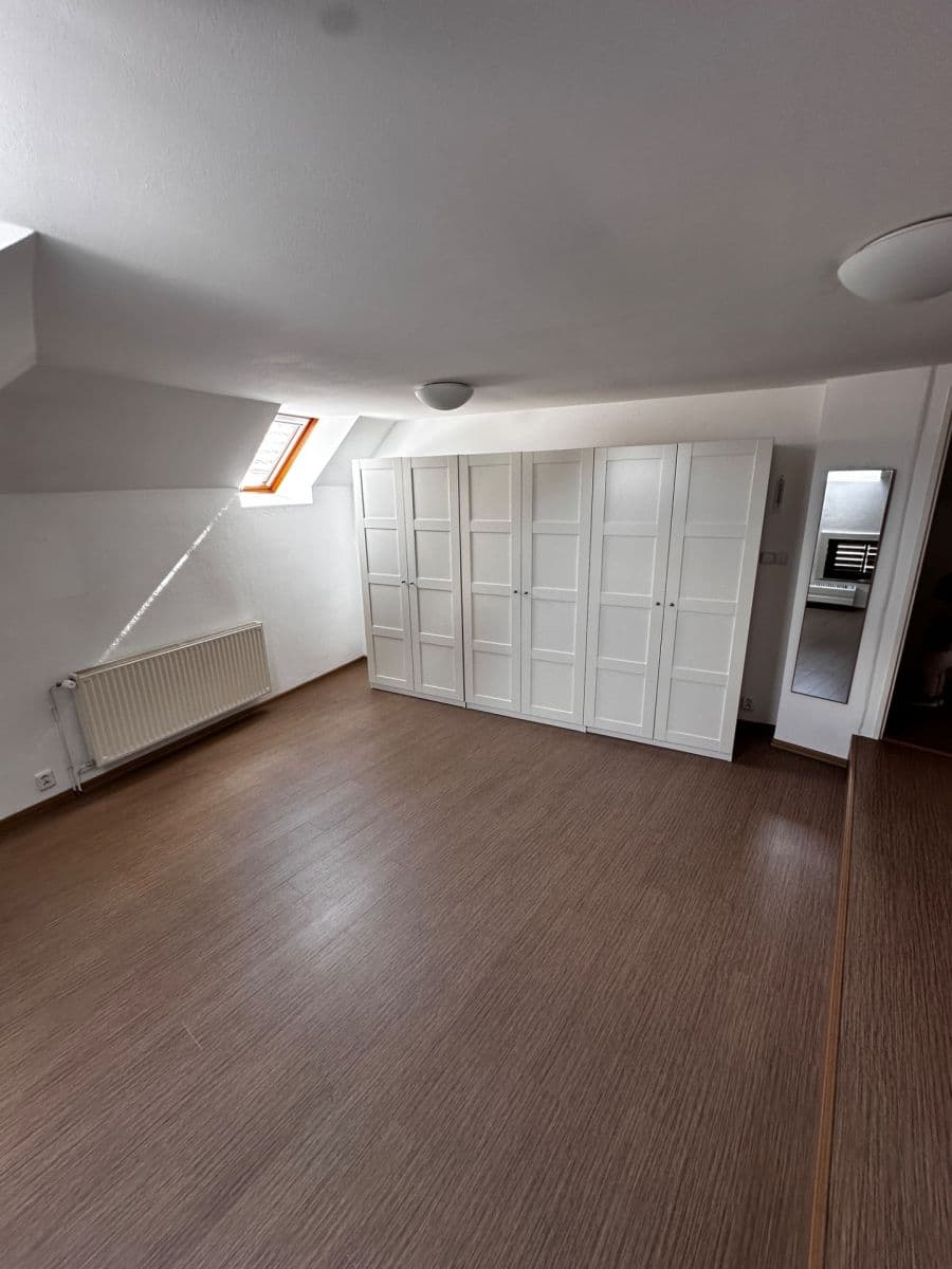 Pronájem domu 140 m², pozemek 160 m², Pištín, Jihočeský kraj Pronájem domu 140 m², pozemek 160 m², Pištín, Jihočeský kraj