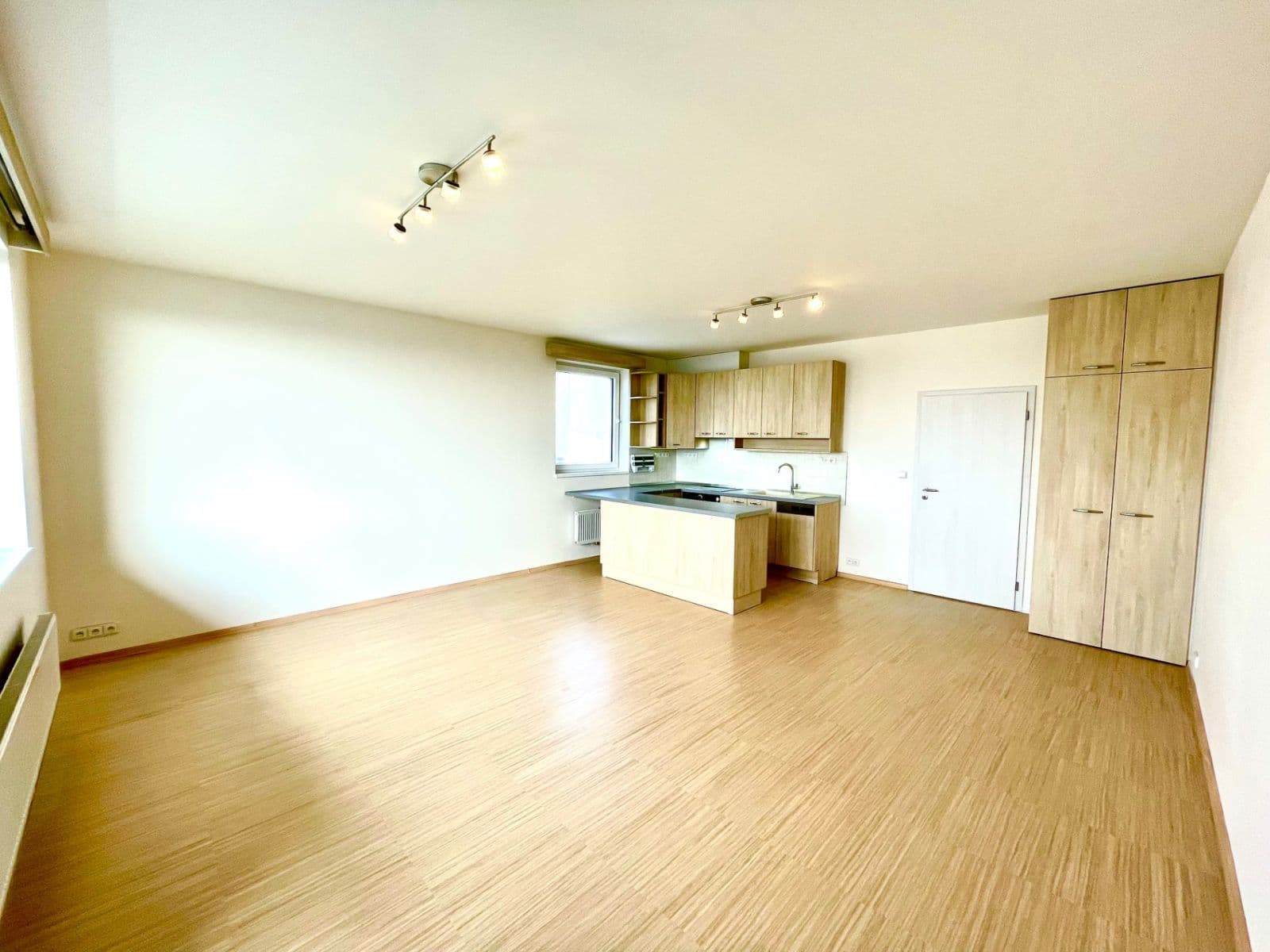 Pronájem bytu 3+kk 88 m², Cukrova, Praha, Praha Pronájem bytu 3+kk 88 m², Cukrova, Praha, Praha