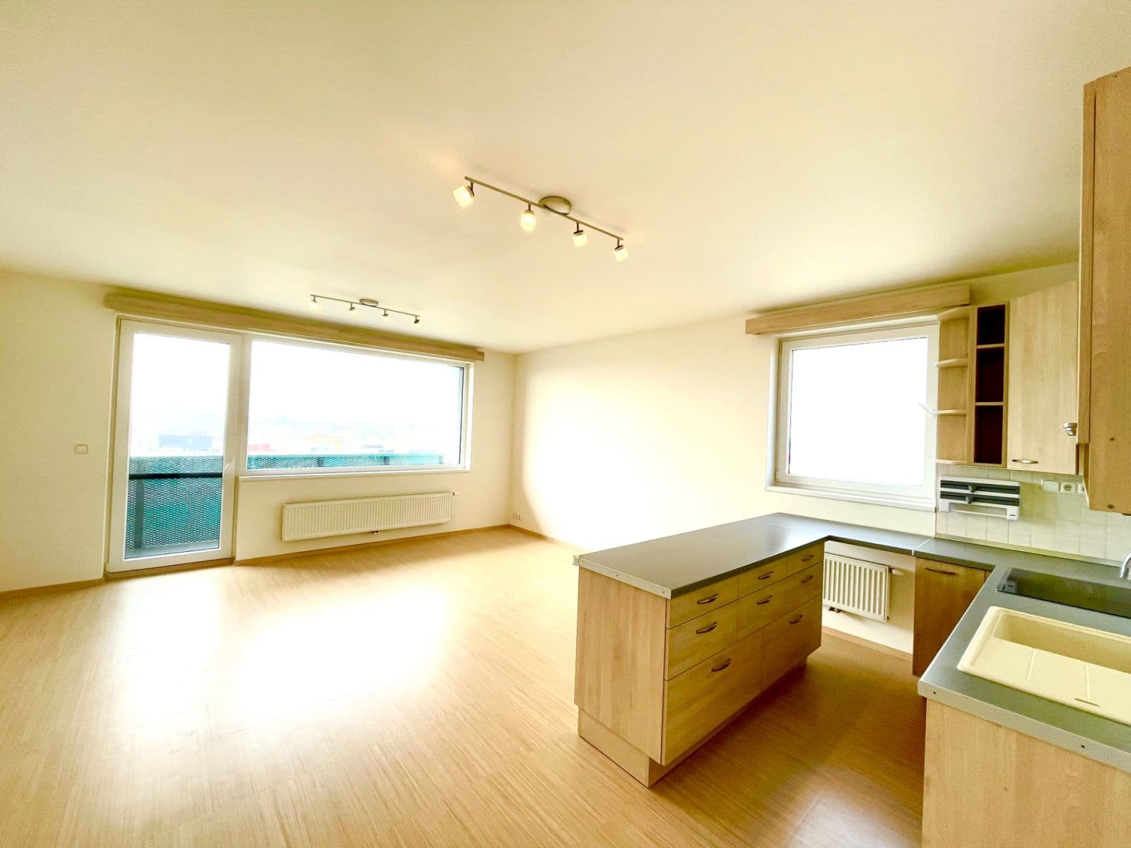 Pronájem bytu 3+kk 88 m², Cukrova, Praha, Praha Pronájem bytu 3+kk 88 m², Cukrova, Praha, Praha