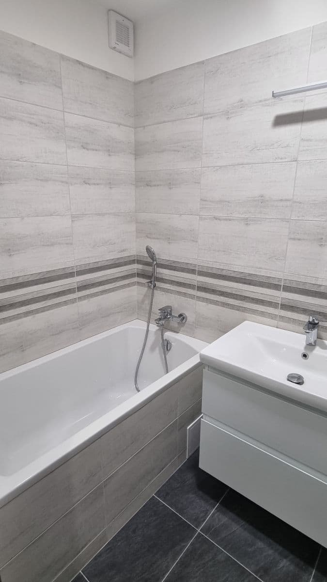 Pronájem bytu 3+kk 77 m², Vendolí, Pardubický kraj Pronájem bytu 3+kk 77 m², Vendolí, Pardubický kraj