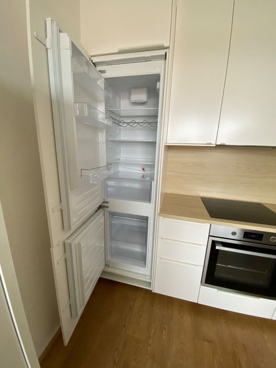 Pronájem bytu 1+kk 34 m², Pod Harfou, Praha, Praha Pronájem bytu 1+kk 34 m², Pod Harfou, Praha, Praha