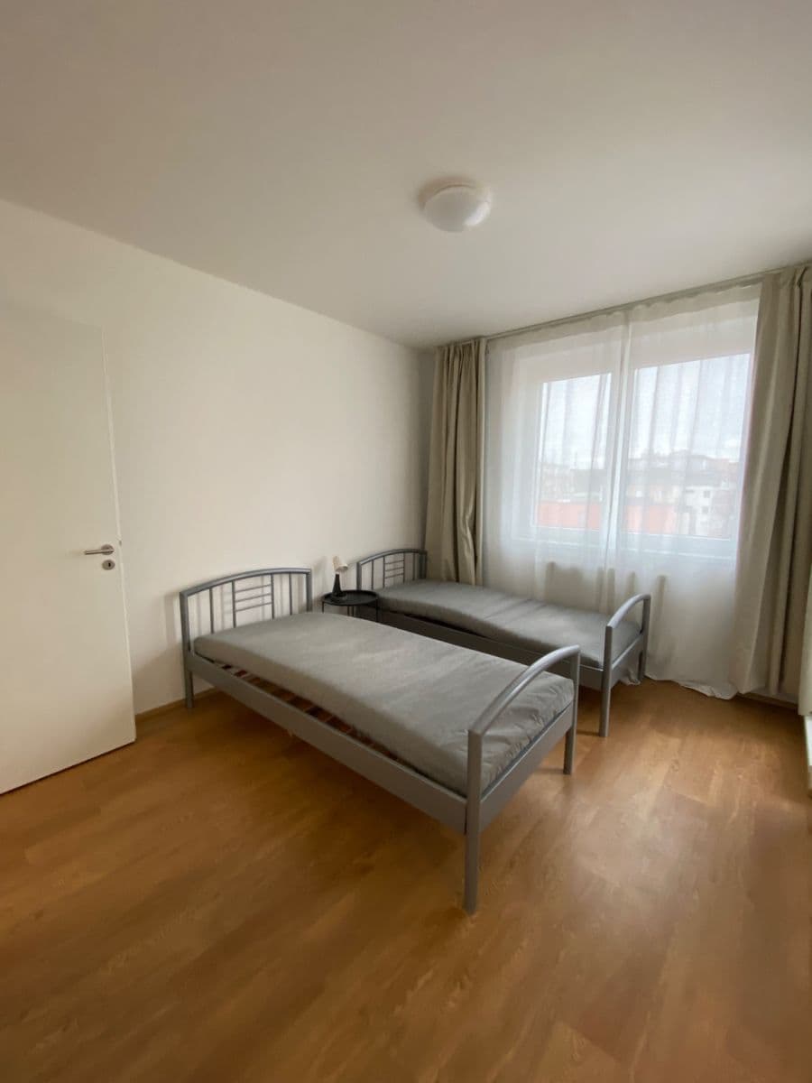 Pronájem bytu 1+kk 34 m², Pod Harfou, Praha, Praha Pronájem bytu 1+kk 34 m², Pod Harfou, Praha, Praha