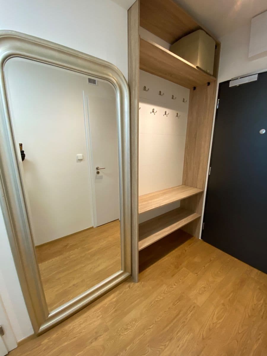 Pronájem bytu 1+kk 34 m², Pod Harfou, Praha, Praha Pronájem bytu 1+kk 34 m², Pod Harfou, Praha, Praha