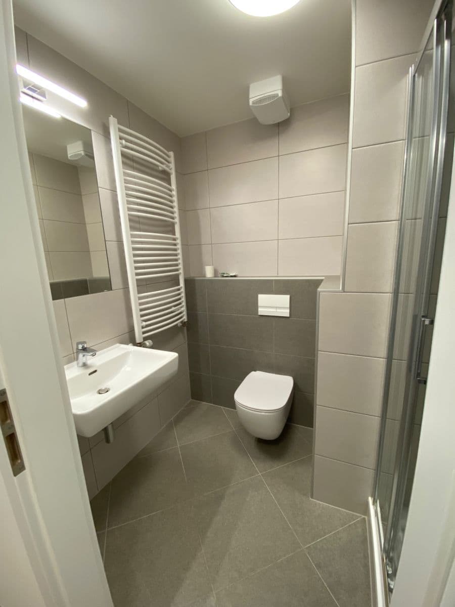 Pronájem bytu 1+kk 34 m², Pod Harfou, Praha, Praha Pronájem bytu 1+kk 34 m², Pod Harfou, Praha, Praha