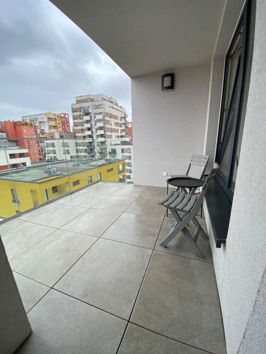 Pronájem bytu 1+kk 34 m², Pod Harfou, Praha, Praha Pronájem bytu 1+kk 34 m², Pod Harfou, Praha, Praha