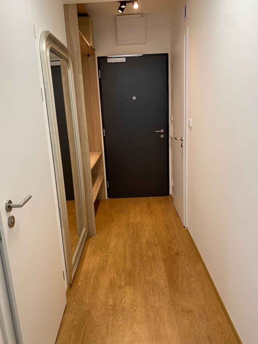 Pronájem bytu 1+kk 34 m², Pod Harfou, Praha, Praha Pronájem bytu 1+kk 34 m², Pod Harfou, Praha, Praha
