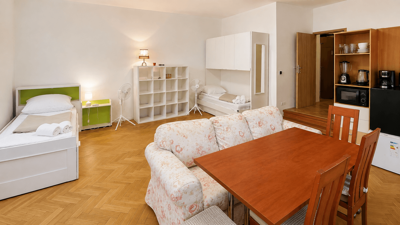 Pronájem bytu 38 m², Filmařská, Praha, Praha Pronájem bytu 38 m², Filmařská, Praha, Praha