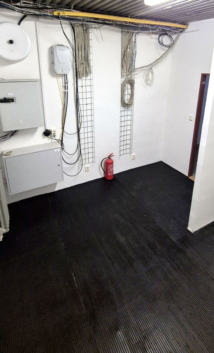 Prodej nebytového prostoru 12 m², Olštýnská, Praha, Praha Prodej nebytového prostoru 12 m², Olštýnská, Praha, Praha