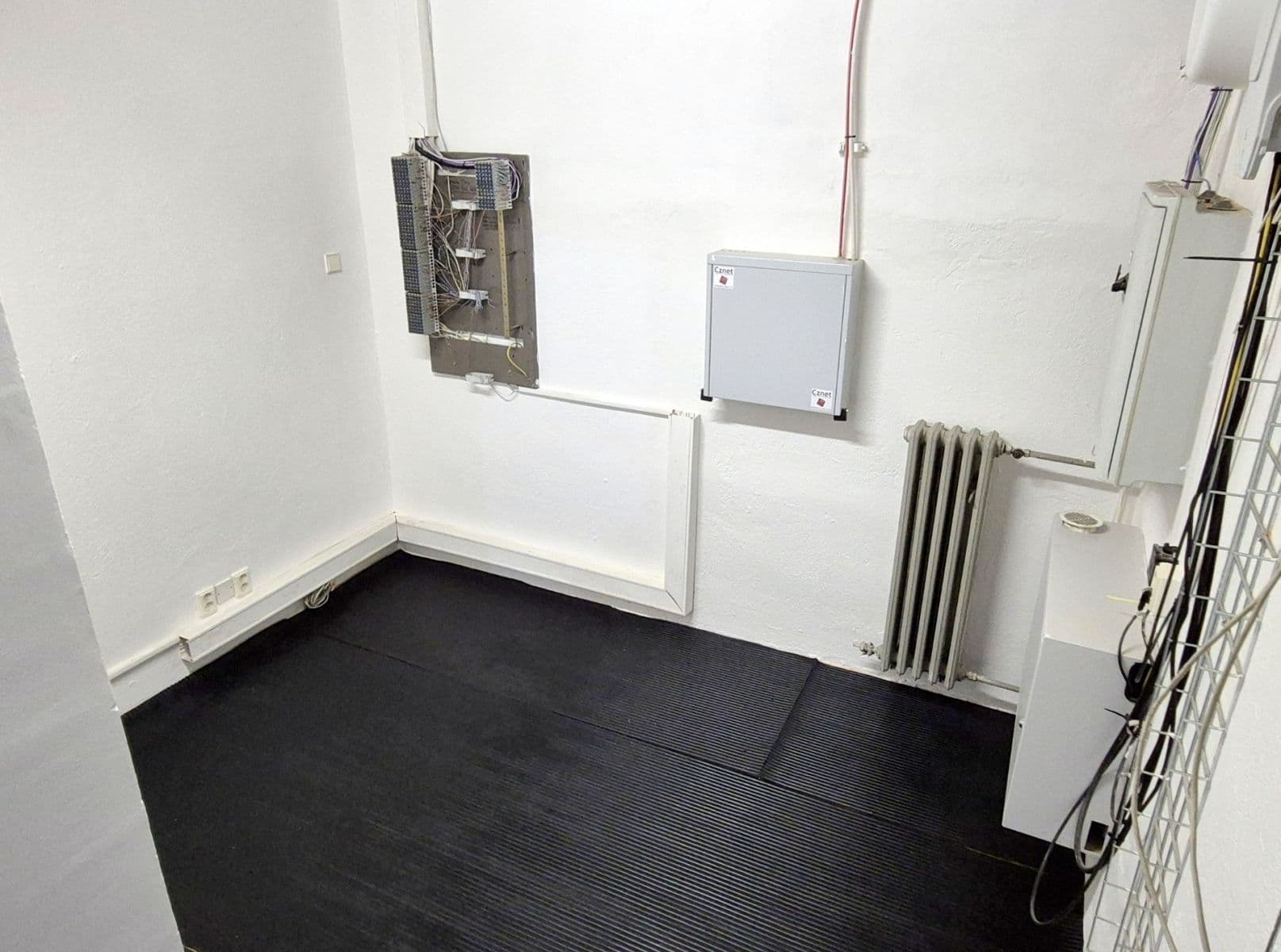 Prodej nebytového prostoru 12 m², Olštýnská, Praha, Praha Prodej nebytového prostoru 12 m², Olštýnská, Praha, Praha