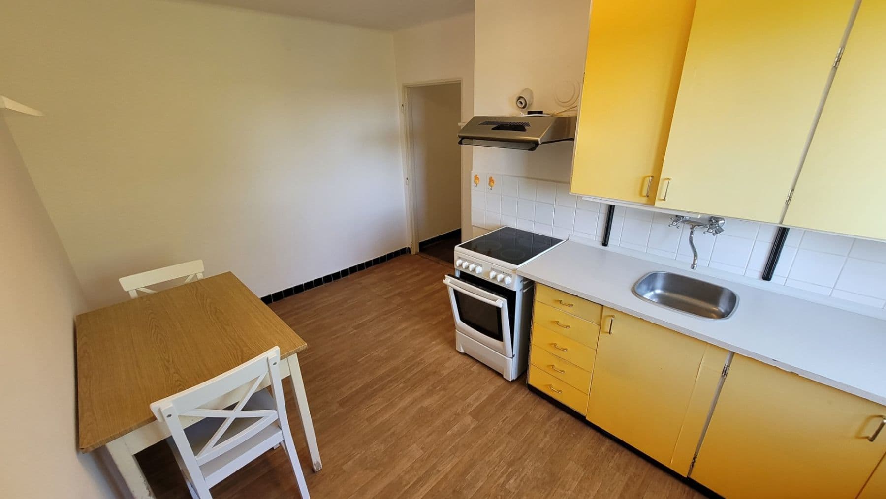 Pronájem bytu 2+1 65 m², Příkrá, Zlín, Zlínský kraj Pronájem bytu 2+1 65 m², Příkrá, Zlín, Zlínský kraj